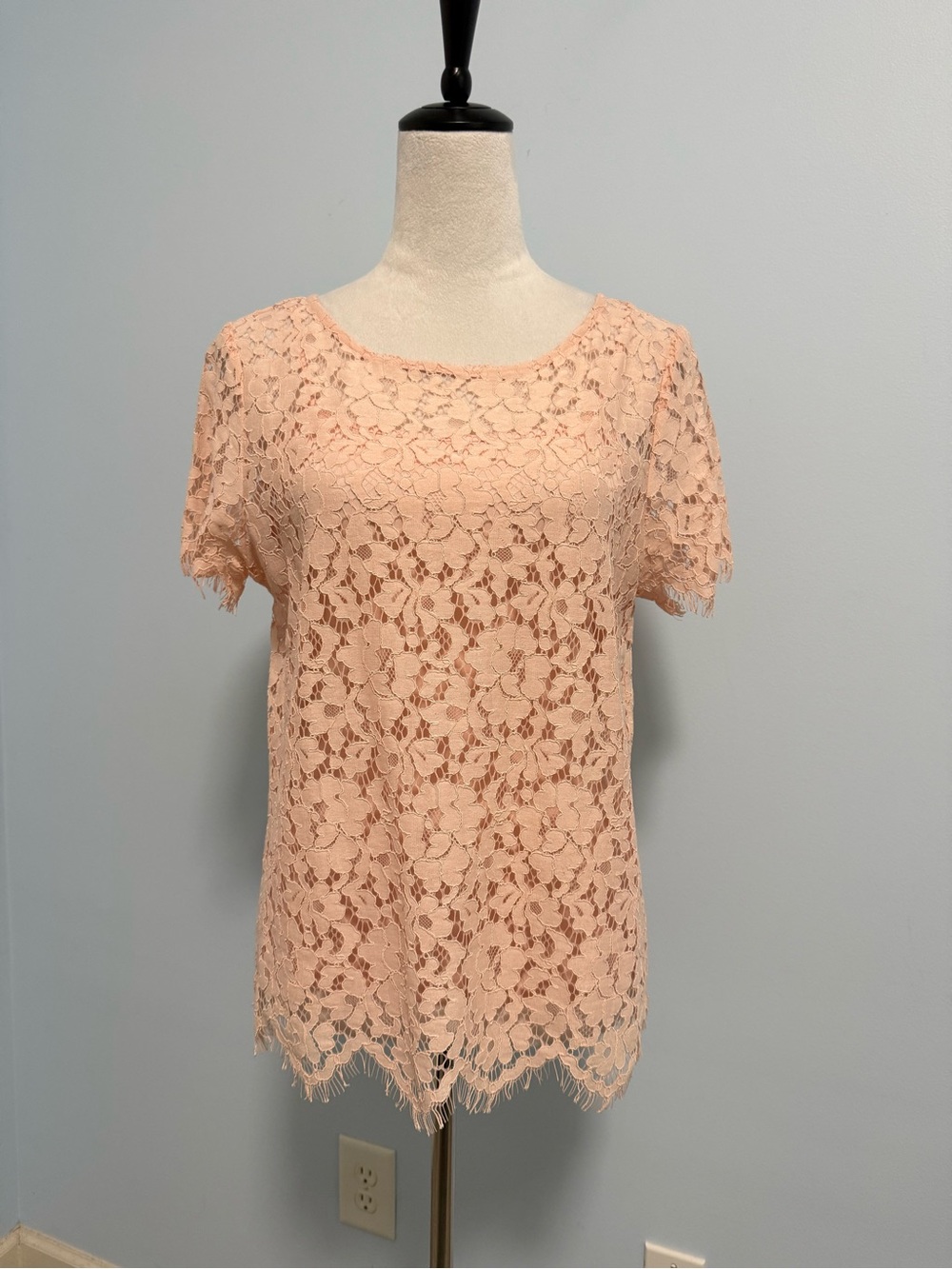 Rafaella Women’s Short Sleeve Lace Lined Blouse Size M Pink